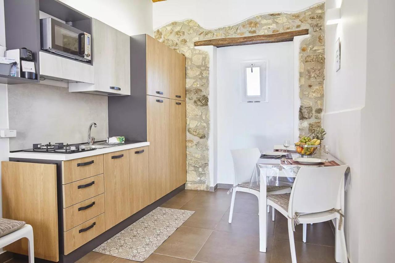 Casale Sammartano Apartments Ummari Luaran gambar