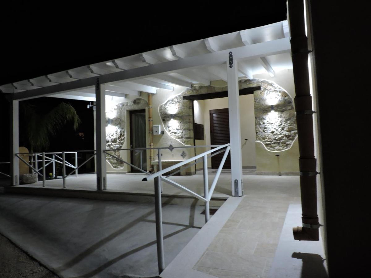 Casale Sammartano Apartments Ummari Luaran gambar