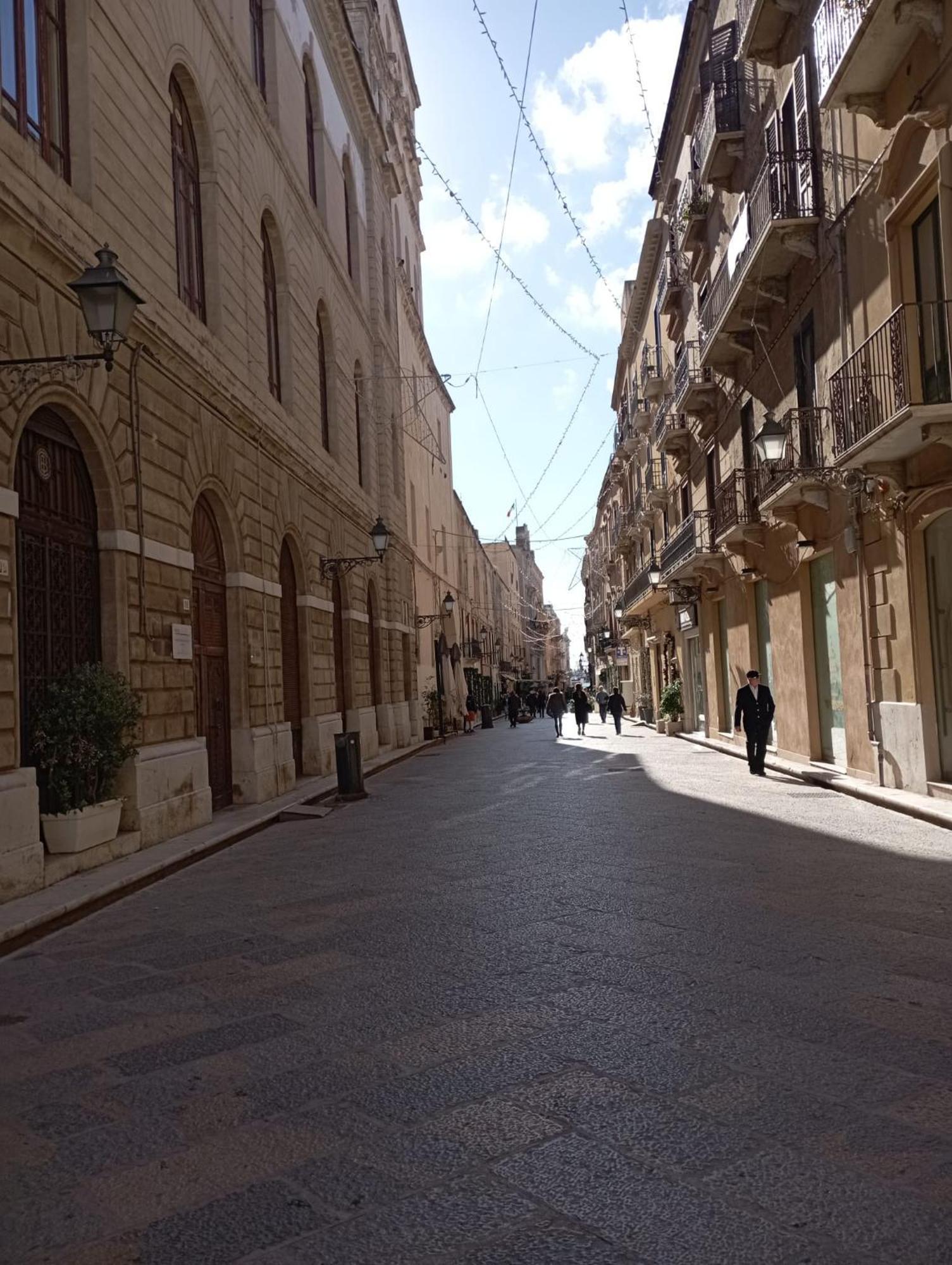 Casale Sammartano Apartments Ummari Luaran gambar